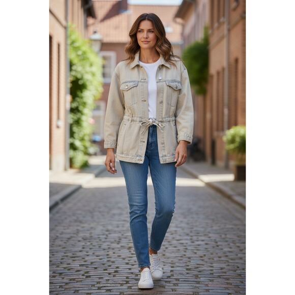 Universal Thread Light Wash Denim Utility Jacket Women’s M Adjustable Waist XL - Picture 1 of 7